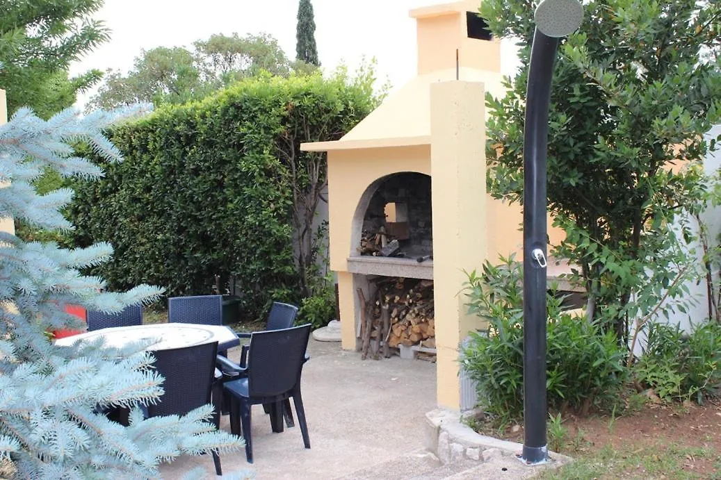 Blaz 3 - Apartment 5 Pax, Terrace With Sea View, 150 M From The Beach Novi Vinodolski