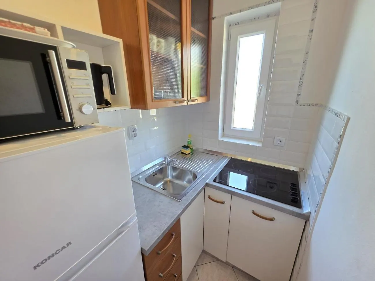 Blaz 3 - Apartment 5 Pax, Terrace With Sea View, 150 M From The Beach 诺维·维诺多尔斯基